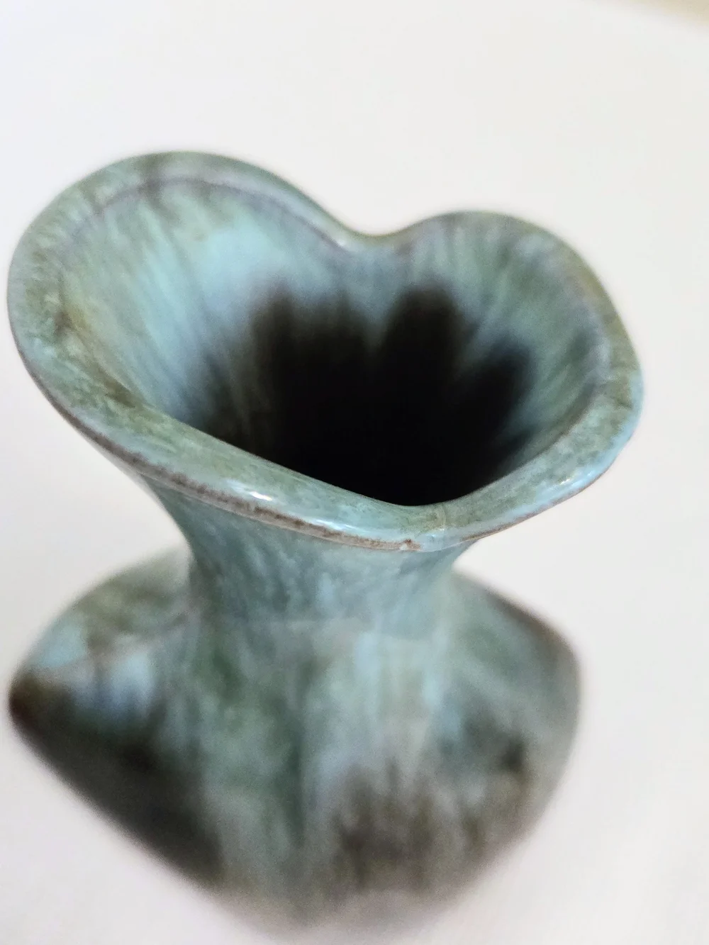 Vtg Arrow Pottery Vase Drip Glaze Irregular Open Tulip 6